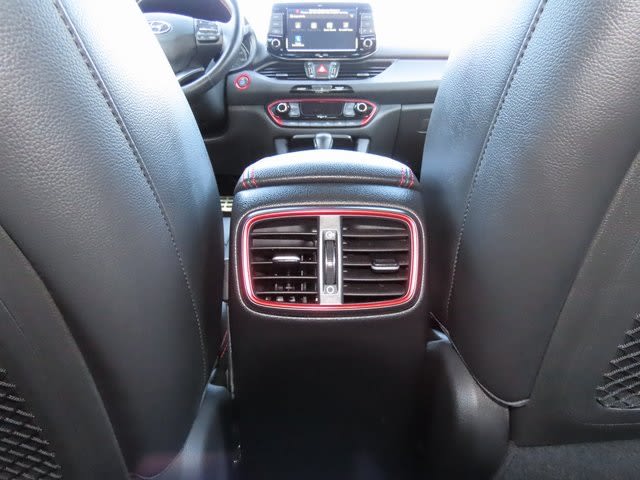 2018 Hyundai Elantra Sport 23