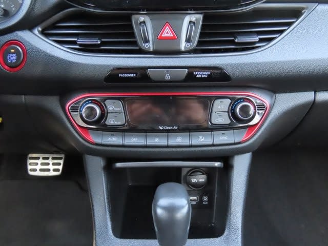 2018 Hyundai Elantra Sport 22