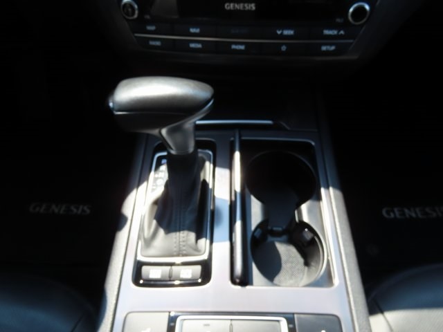 Thumbnail: 2020 Genesis G80 - 16