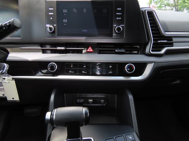 Thumbnail: 2023 Kia Sportage - 25