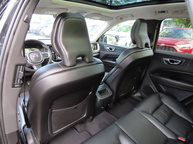 Thumbnail: 2019 Volvo XC60 - 21