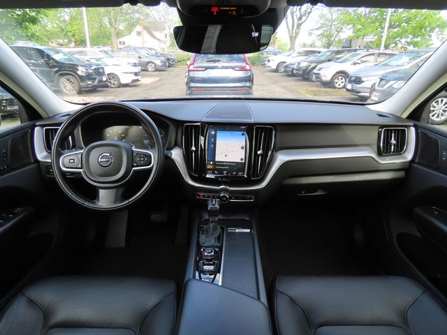Thumbnail: 2019 Volvo XC60 - 9