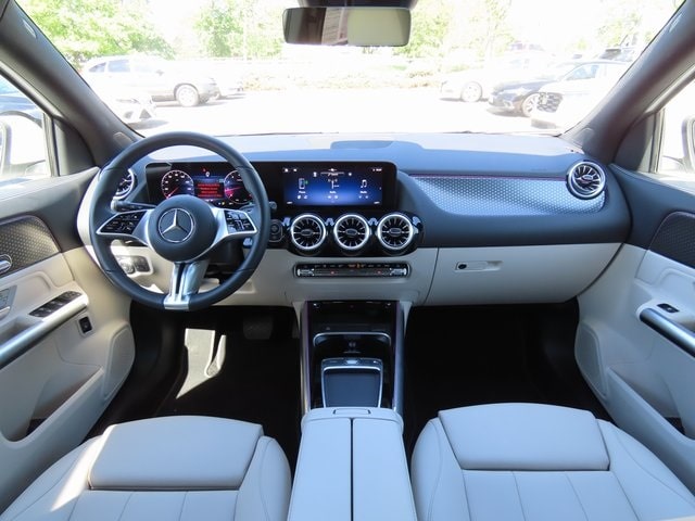Thumbnail: 2025 Mercedes-Benz GLA - 10