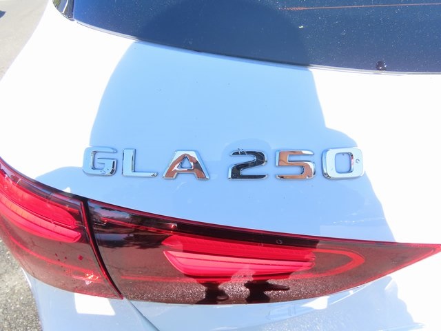 Thumbnail: 2025 Mercedes-Benz GLA - 7
