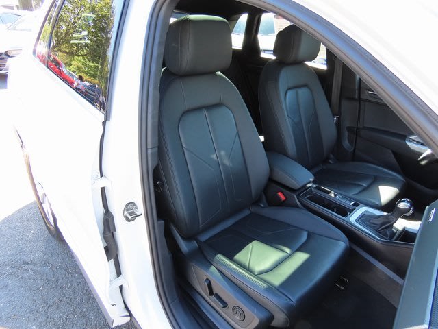 Thumbnail: 2023 Audi Q3 - 12