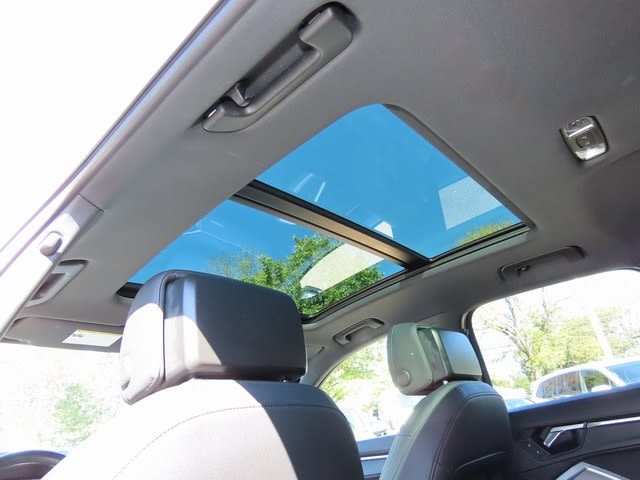 Thumbnail: 2023 Audi Q3 - 24