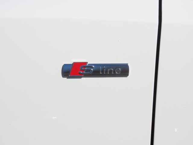 Thumbnail: 2023 Audi Q3 - 22