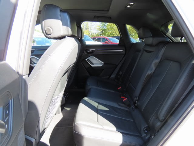 Thumbnail: 2023 Audi Q3 - 13