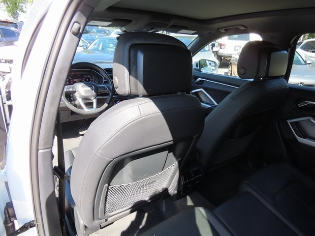 Thumbnail: 2023 Audi Q3 - 23