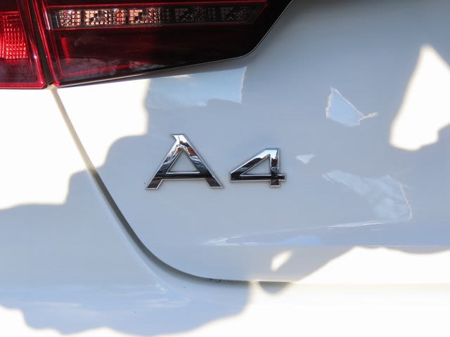 Thumbnail: 2022 Audi A4 - 6