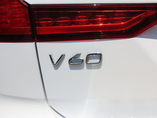 Thumbnail: 2020 Volvo V60 - 7