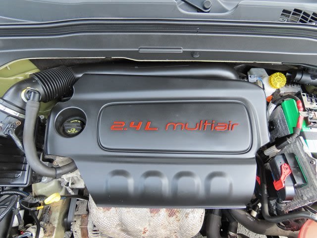 Thumbnail: 2015 Jeep Renegade - 21