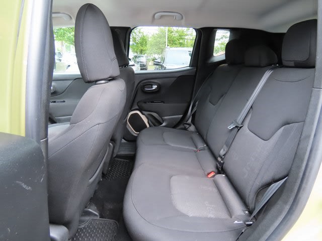 Thumbnail: 2015 Jeep Renegade - 11