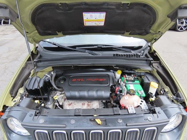 Thumbnail: 2015 Jeep Renegade - 7