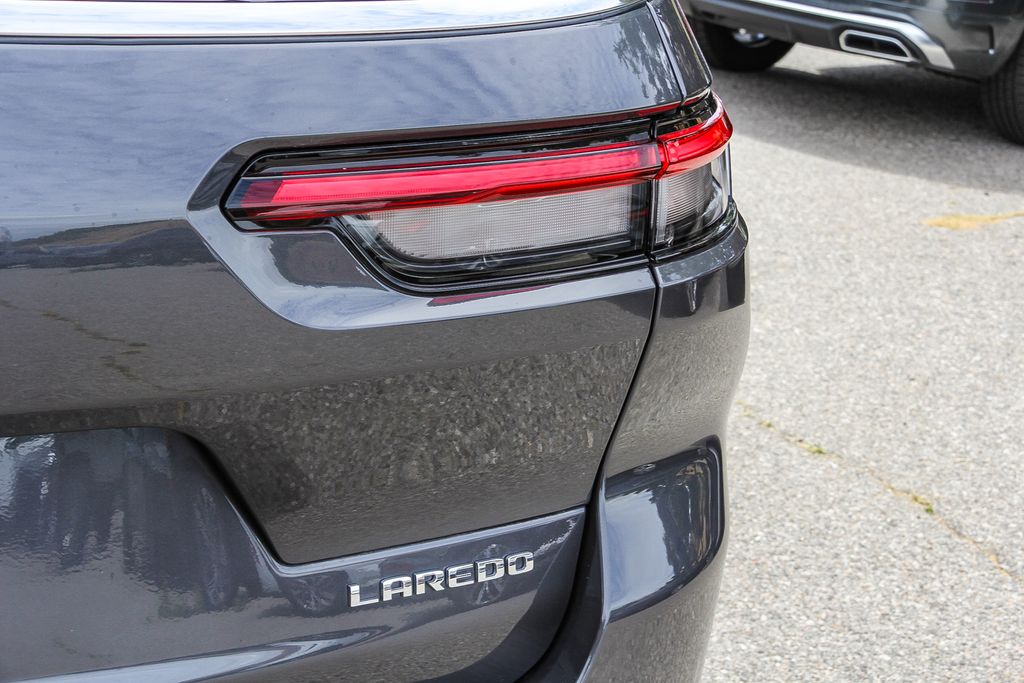 Thumbnail: 2024 Jeep Grand Cherokee L - 23