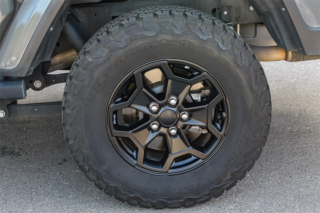 2021 Jeep Gladiator Sport 22