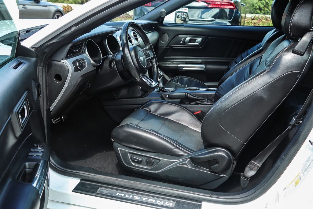 Thumbnail: 2020 Ford Mustang - 9
