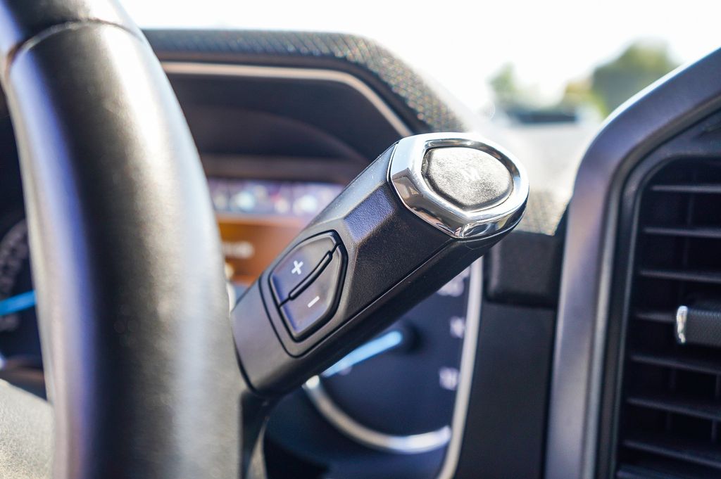 2023 Ford F-150 XLT - Photo 27