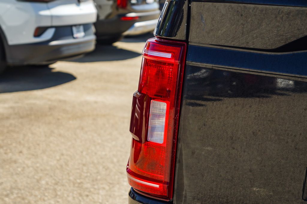 2023 Ford F-150 XLT - Photo 18
