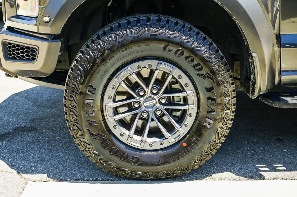 Thumbnail: 2019 Ford F-150 - 7