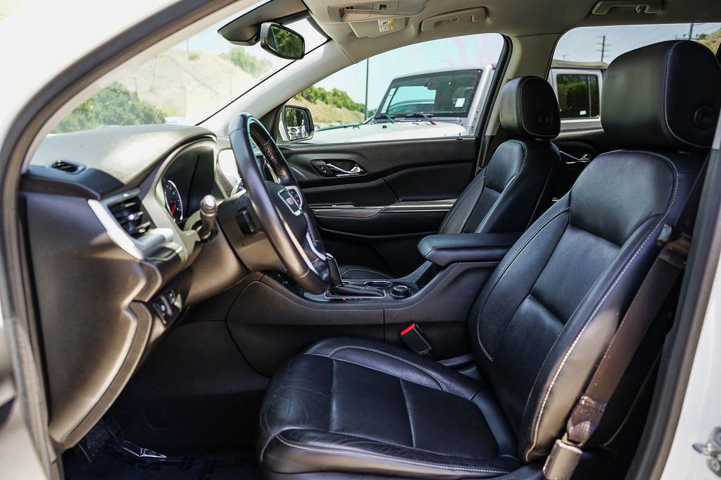 Thumbnail: 2018 GMC Acadia - 11