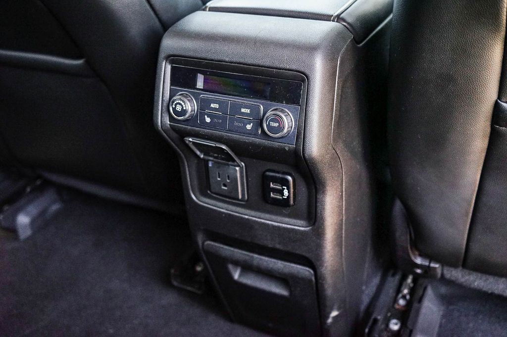 Thumbnail: 2018 GMC Acadia - 23