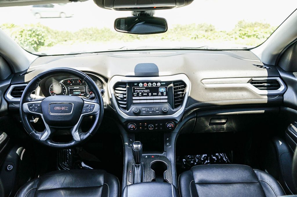 Thumbnail: 2018 GMC Acadia - 2