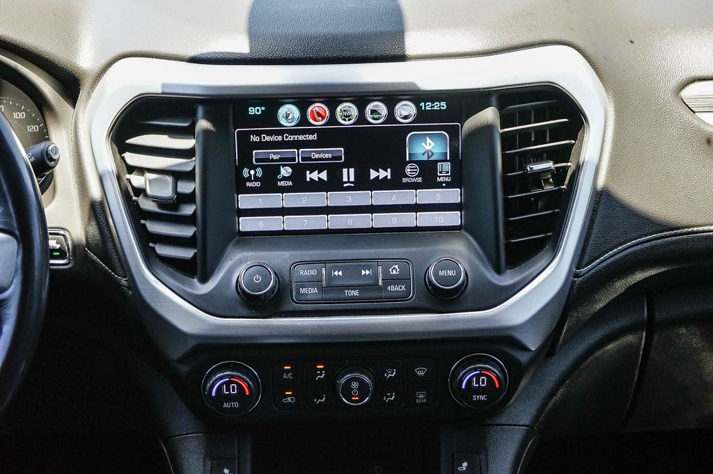 Thumbnail: 2018 GMC Acadia - 14