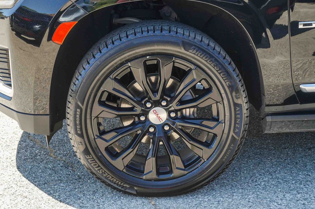 Thumbnail: 2022 GMC Yukon XL - 7