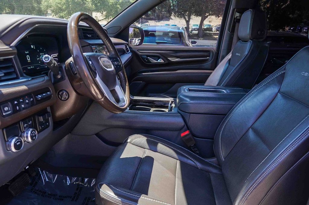 Thumbnail: 2022 GMC Yukon XL - 11
