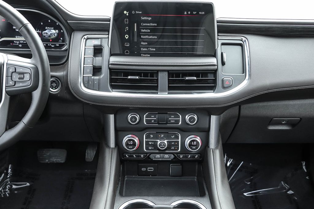 Thumbnail: 2024 GMC Yukon XL - 13