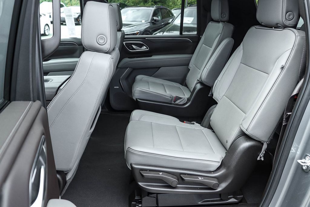 Thumbnail: 2024 GMC Yukon XL - 30
