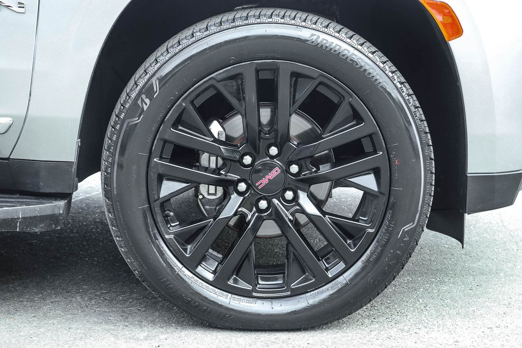 Thumbnail: 2024 GMC Yukon XL - 6