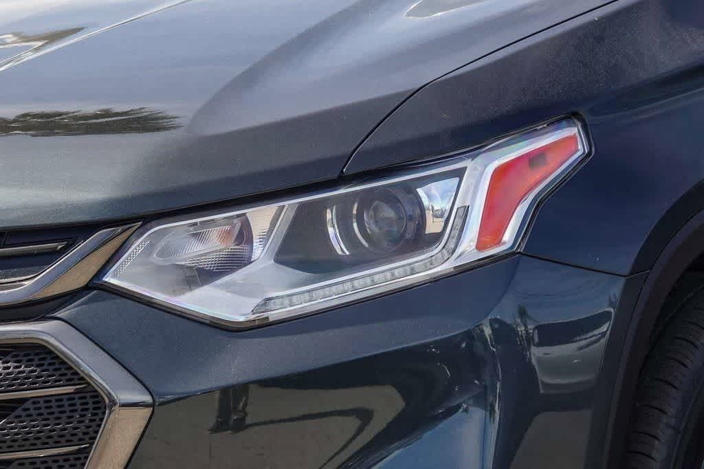 Thumbnail: 2020 Chevrolet Traverse - 18