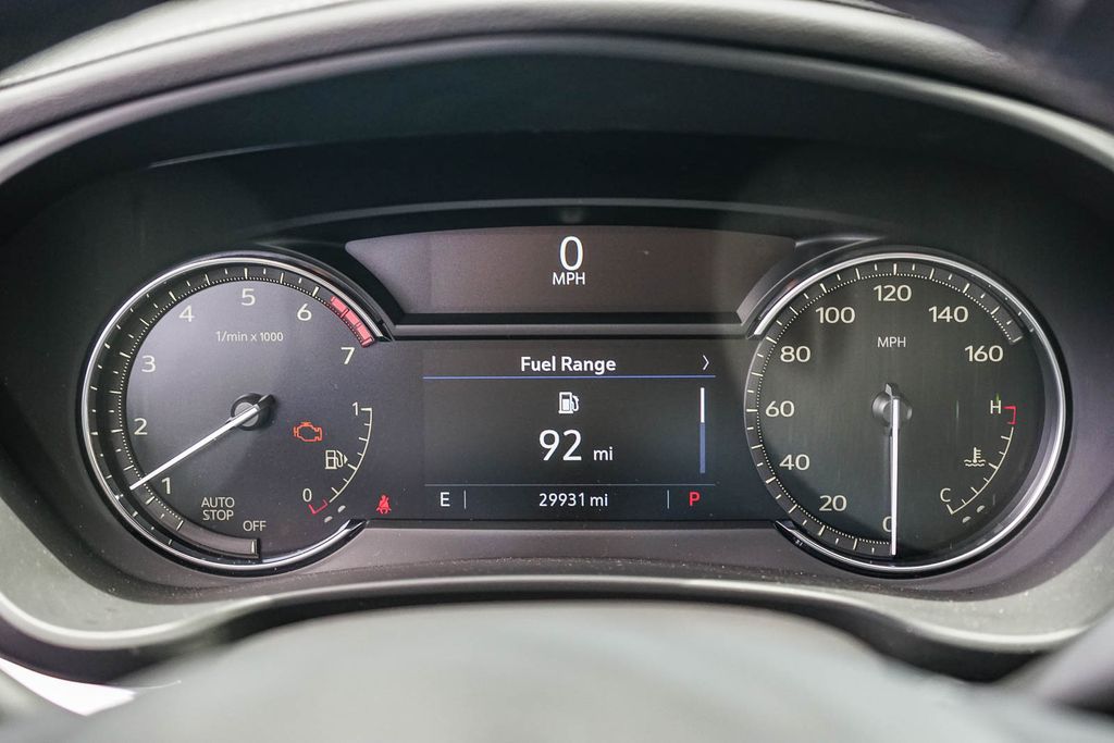 Thumbnail: 2023 Cadillac XT4 - 15