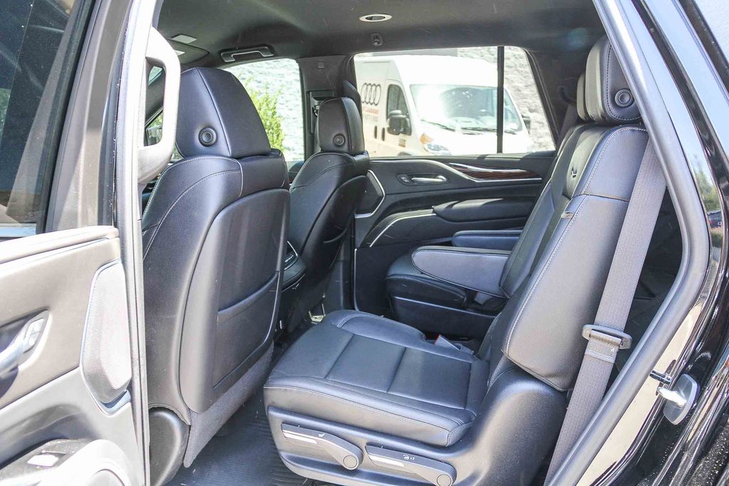Thumbnail: 2024 Cadillac Escalade - 10