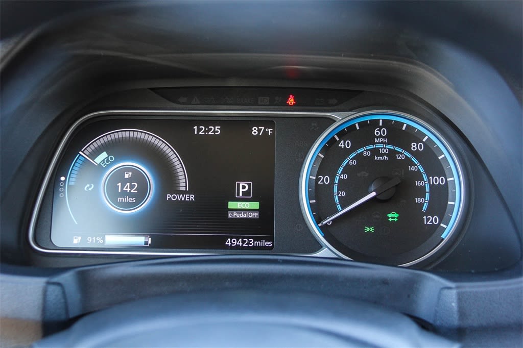 Thumbnail: 2023 Nissan Leaf - 13