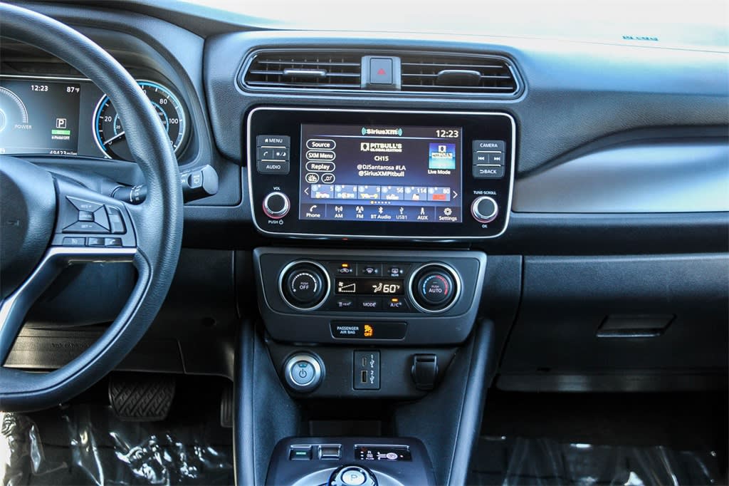 Thumbnail: 2023 Nissan Leaf - 11