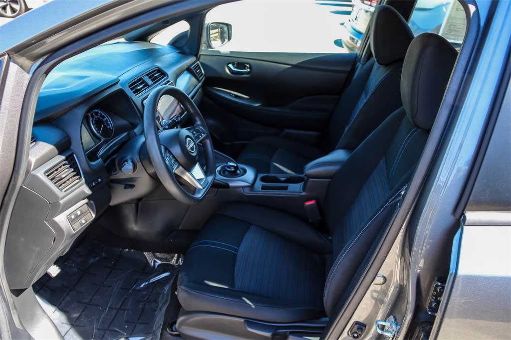 Thumbnail: 2023 Nissan Leaf - 9