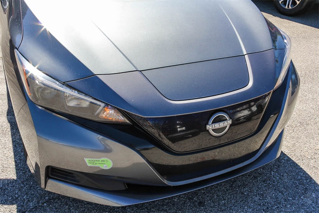 Thumbnail: 2023 Nissan Leaf - 18