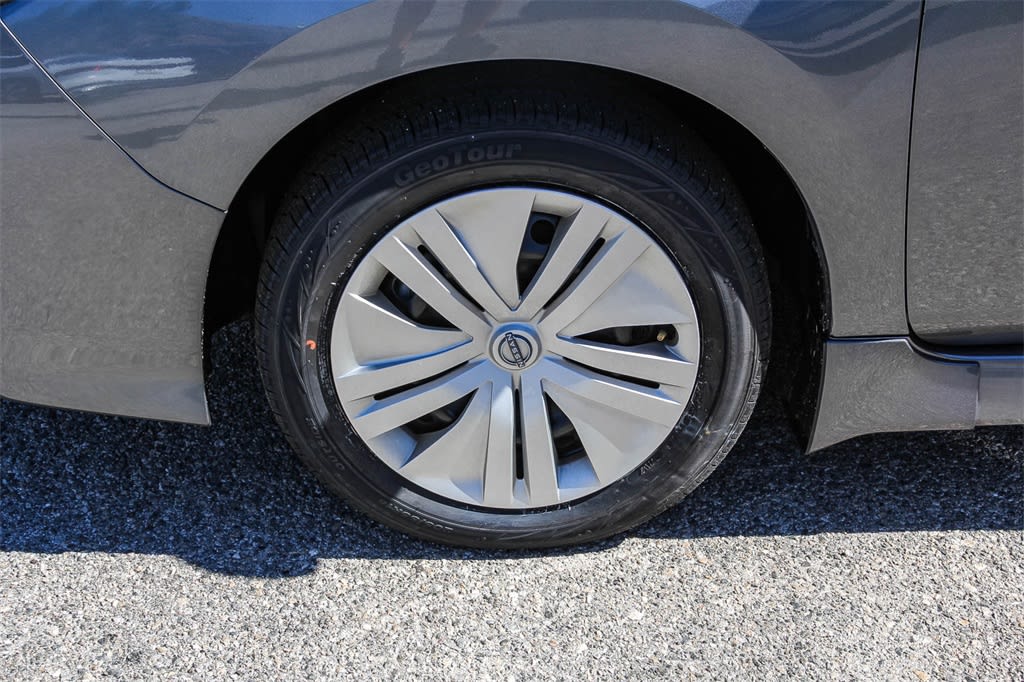 Thumbnail: 2023 Nissan Leaf - 5