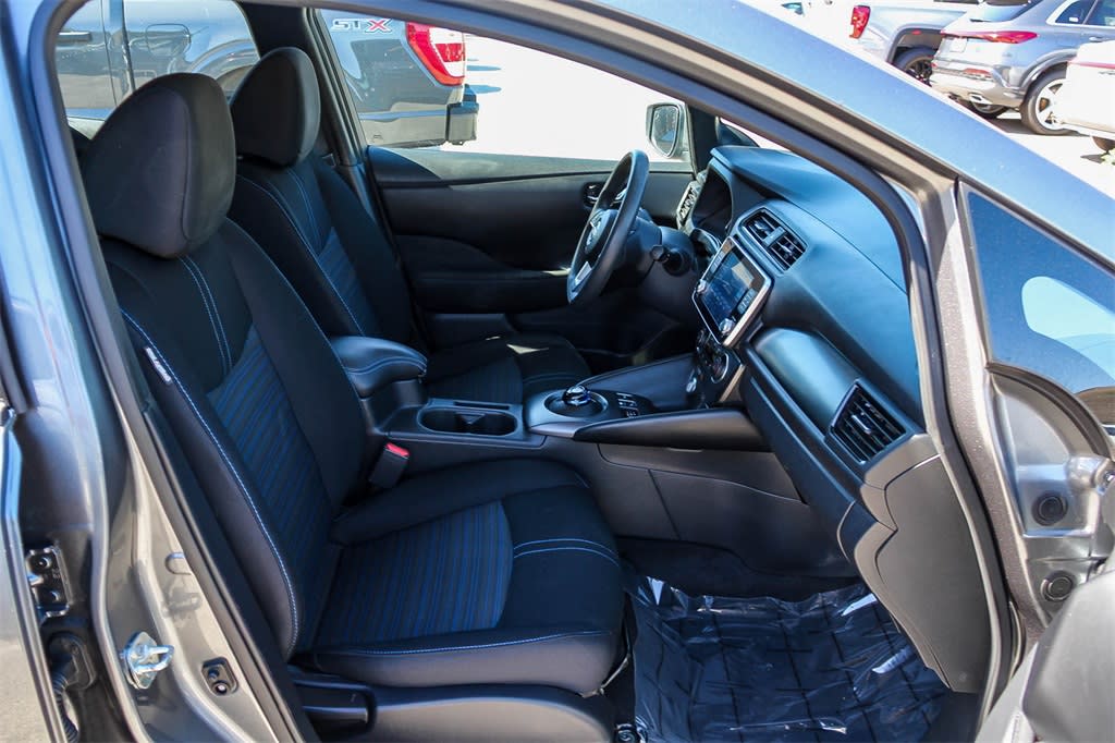 Thumbnail: 2023 Nissan Leaf - 8