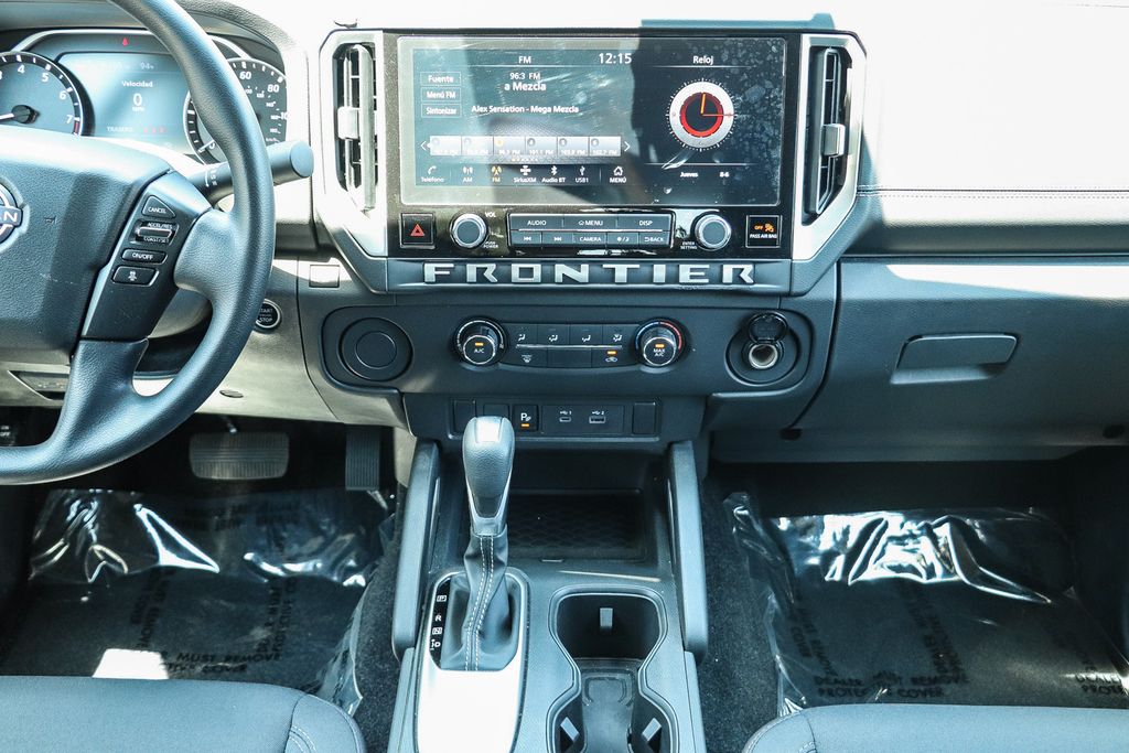 Thumbnail: 2025 Nissan Frontier - 8
