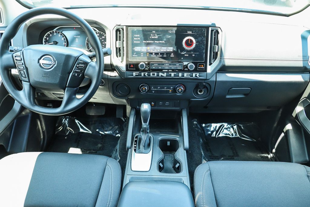 Thumbnail: 2025 Nissan Frontier - 2