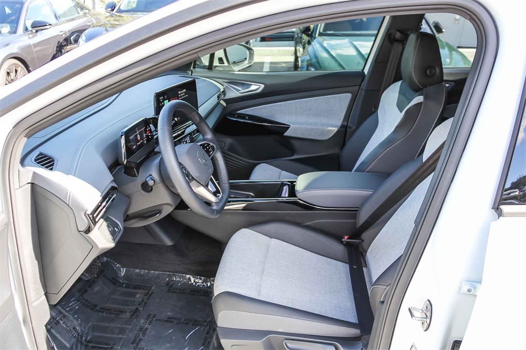 Thumbnail: 2024 Volkswagen ID.4 - 10