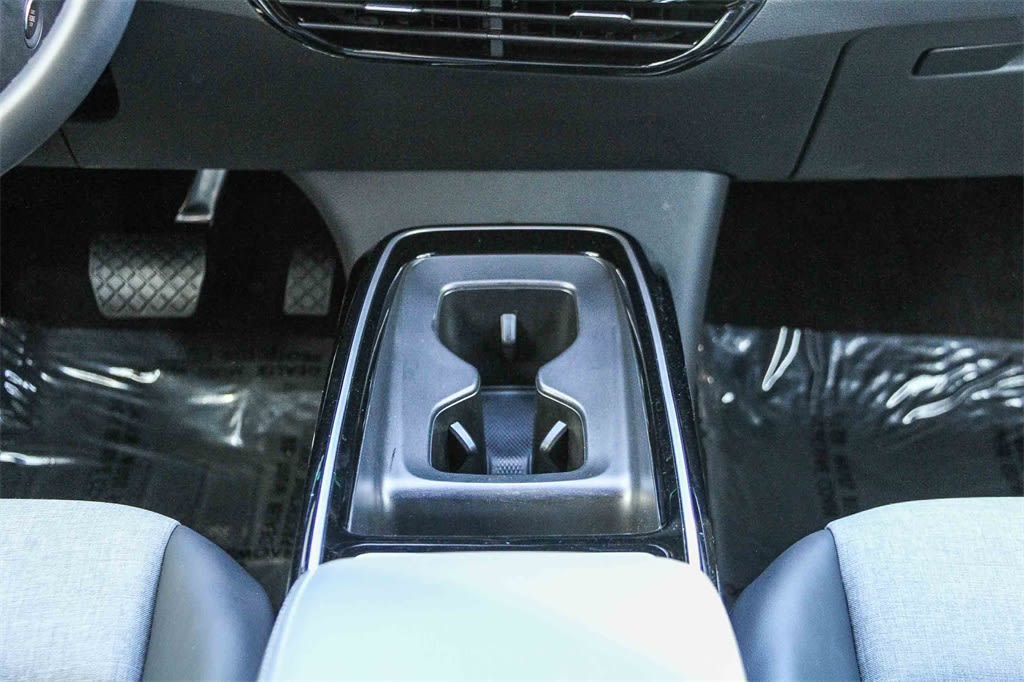 Thumbnail: 2024 Volkswagen ID.4 - 13