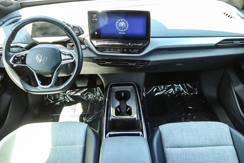 Thumbnail: 2023 Volkswagen ID.4 - 2