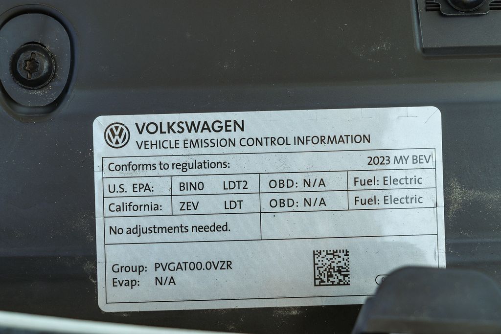 Thumbnail: 2023 Volkswagen ID.4 - 18