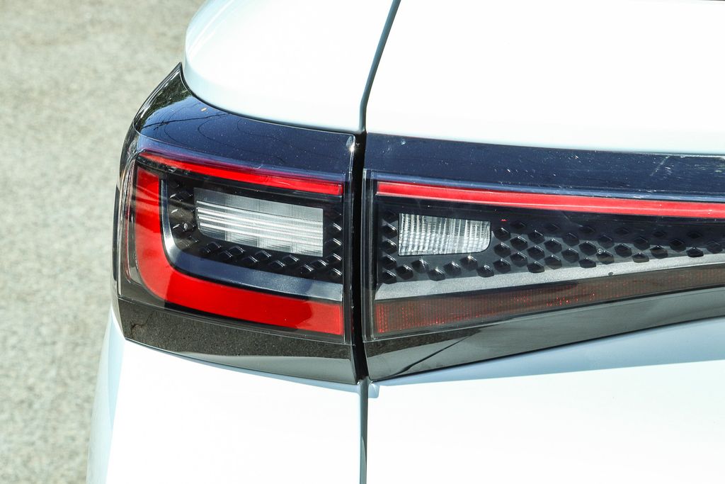 Thumbnail: 2023 Volkswagen ID.4 - 22