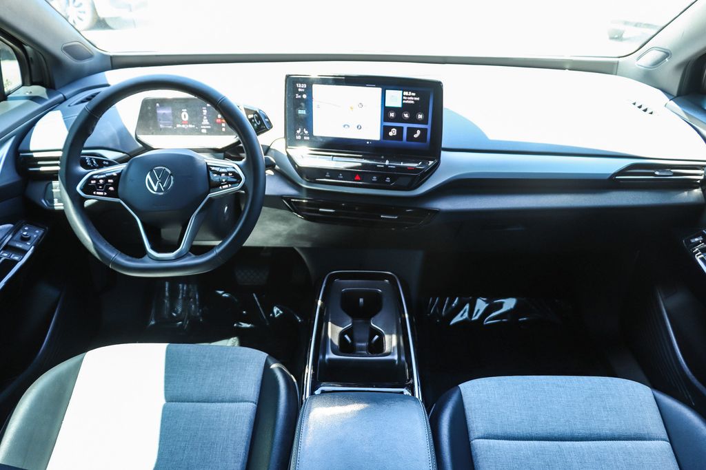 Thumbnail: 2023 Volkswagen ID.4 - 2